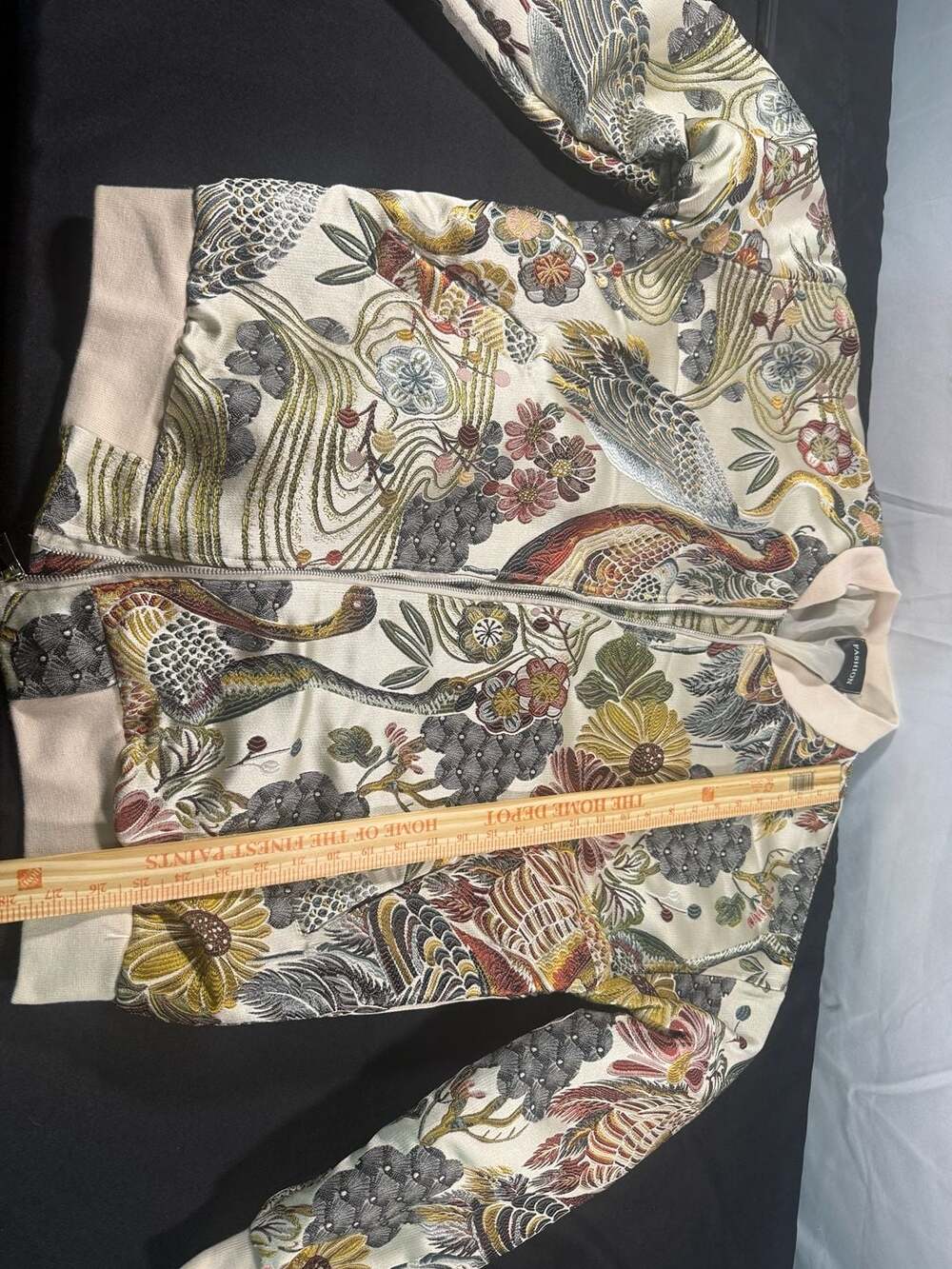 No sz tag looks like a large Men's Embroidered Floral Crane Bomber Jacket - Japa